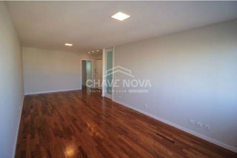 Apartamento T3 Venda em Ramalde,Porto