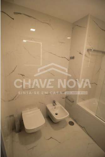 Apartamento T3 Venda em Ramalde,Porto