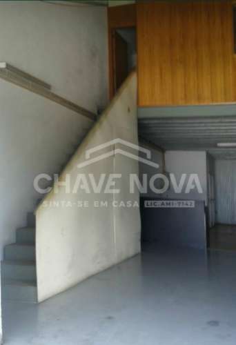 Armazém  Venda em Grijó e Sermonde,Vila Nova de Gaia