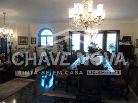 Moradia Isolada T6 Venda em Oliveira do Douro,Vila Nova de Gaia