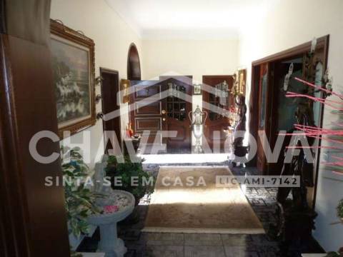 Moradia Isolada T6 Venda em Oliveira do Douro,Vila Nova de Gaia