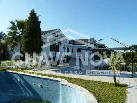 Moradia Isolada T6 Venda em Oliveira do Douro,Vila Nova de Gaia