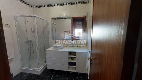 Moradia T4 Venda em Paredes,Paredes