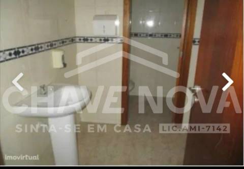 Armazém  Venda em Paços de Ferreira,Paços de Ferreira