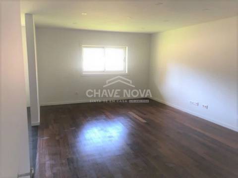 Apartamento T2 Venda em Ermesinde,Valongo