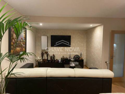 Apartamento T3 Venda em Mafamude e Vilar do Paraíso,Vila Nova de Gaia