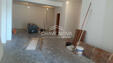 Loja  Arrendamento em Mafamude e Vilar do Paraíso,Vila Nova de Gaia