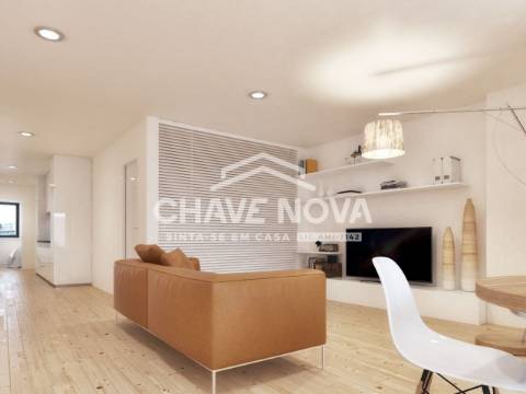 Apartamento T2 C/Terraço ao Jardim de Arca de Agua.