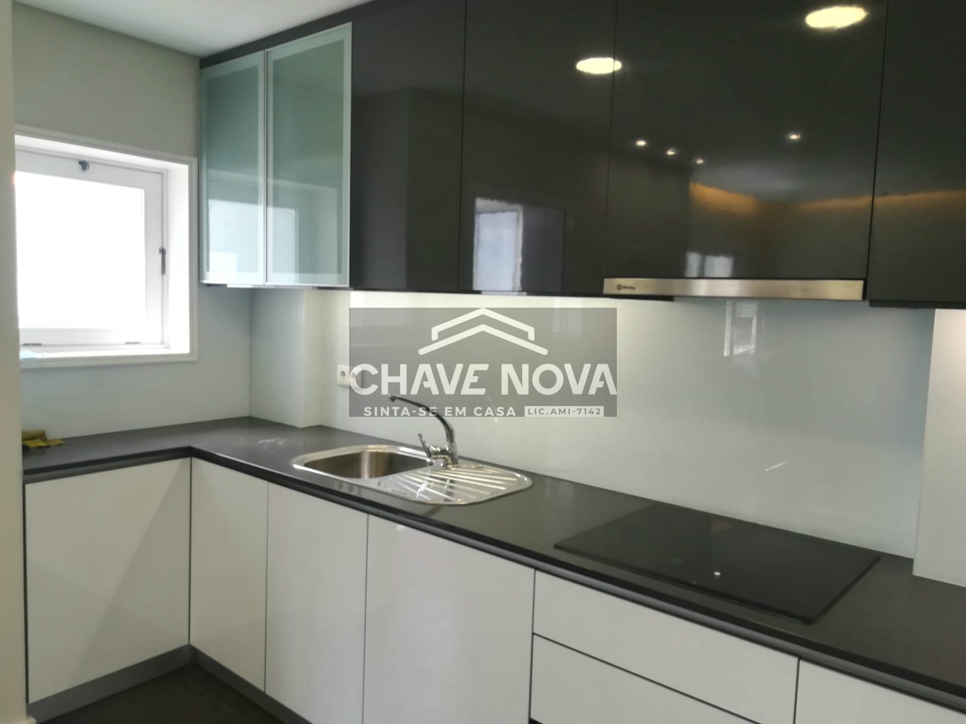 Apartamento T3 Venda em Mafamude e Vilar do Paraíso,Vila Nova de Gaia