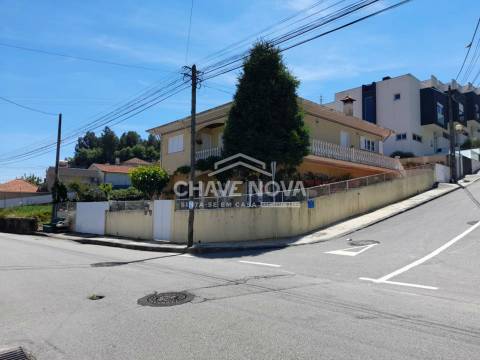 Moradia Isolada T3 Venda em Lourosa,Santa Maria da Feira