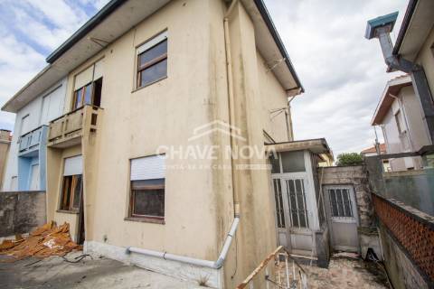 Moradia para Restaurar T3 Venda em Bonfim,Porto