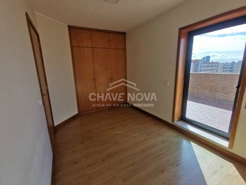Apartamento T3 DUPLEX Venda em Matosinhos e Leça da Palmeira,Matosinhos