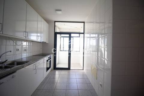 Apartamento T3 DUPLEX Venda em Matosinhos e Leça da Palmeira,Matosinhos
