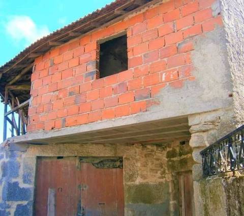 Moradia para Restaurar T3 Venda em Tinhela e Alvarelhos,Valpaços
