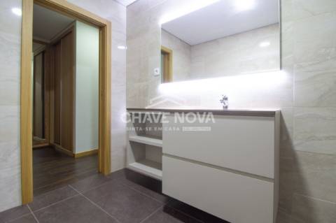 Apartamento T2 Venda em Cedofeita, Santo Ildefonso, Sé, Miragaia, São Nicolau e Vitória,Porto