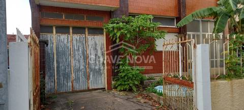 Moradia em Banda T3 Venda em Mafamude e Vilar do Paraíso,Vila Nova de Gaia