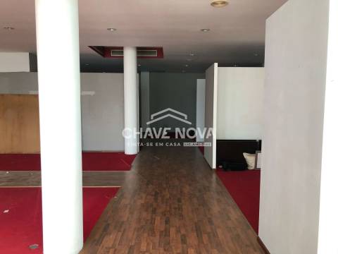 Loja  Venda em Carvalhosa,Paços de Ferreira