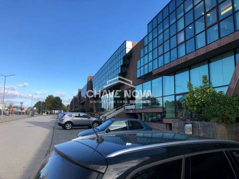 Loja  Venda em Carvalhosa,Paços de Ferreira