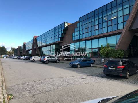 Loja  Venda em Carvalhosa,Paços de Ferreira