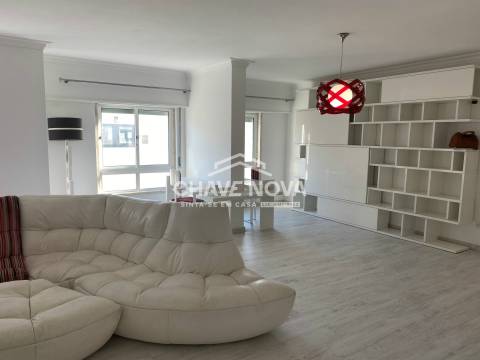 Apartamento T4, Lisboa, Sintra, Queluz e Belas