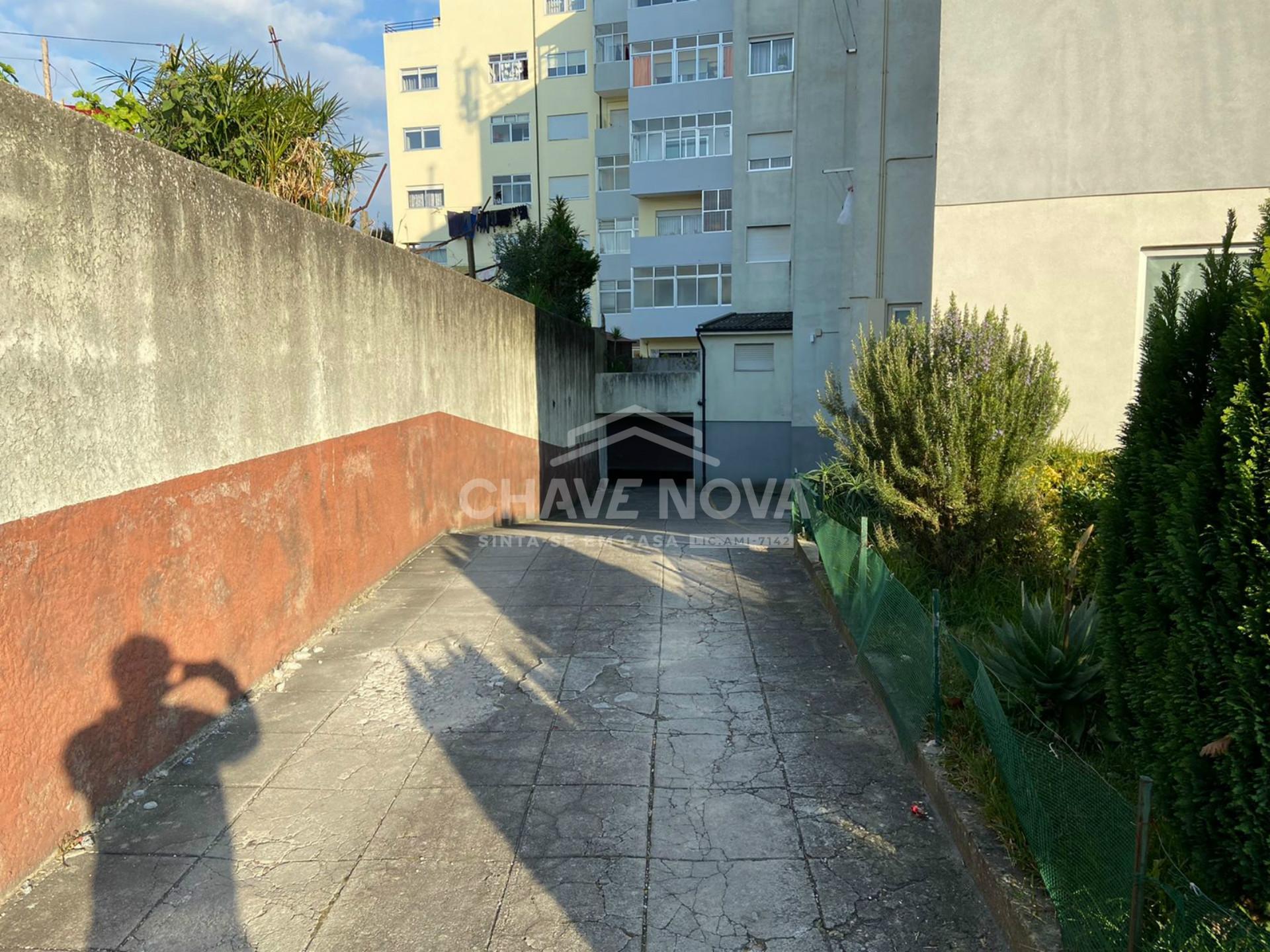 Garagem  Venda em Oliveira do Douro,Vila Nova de Gaia