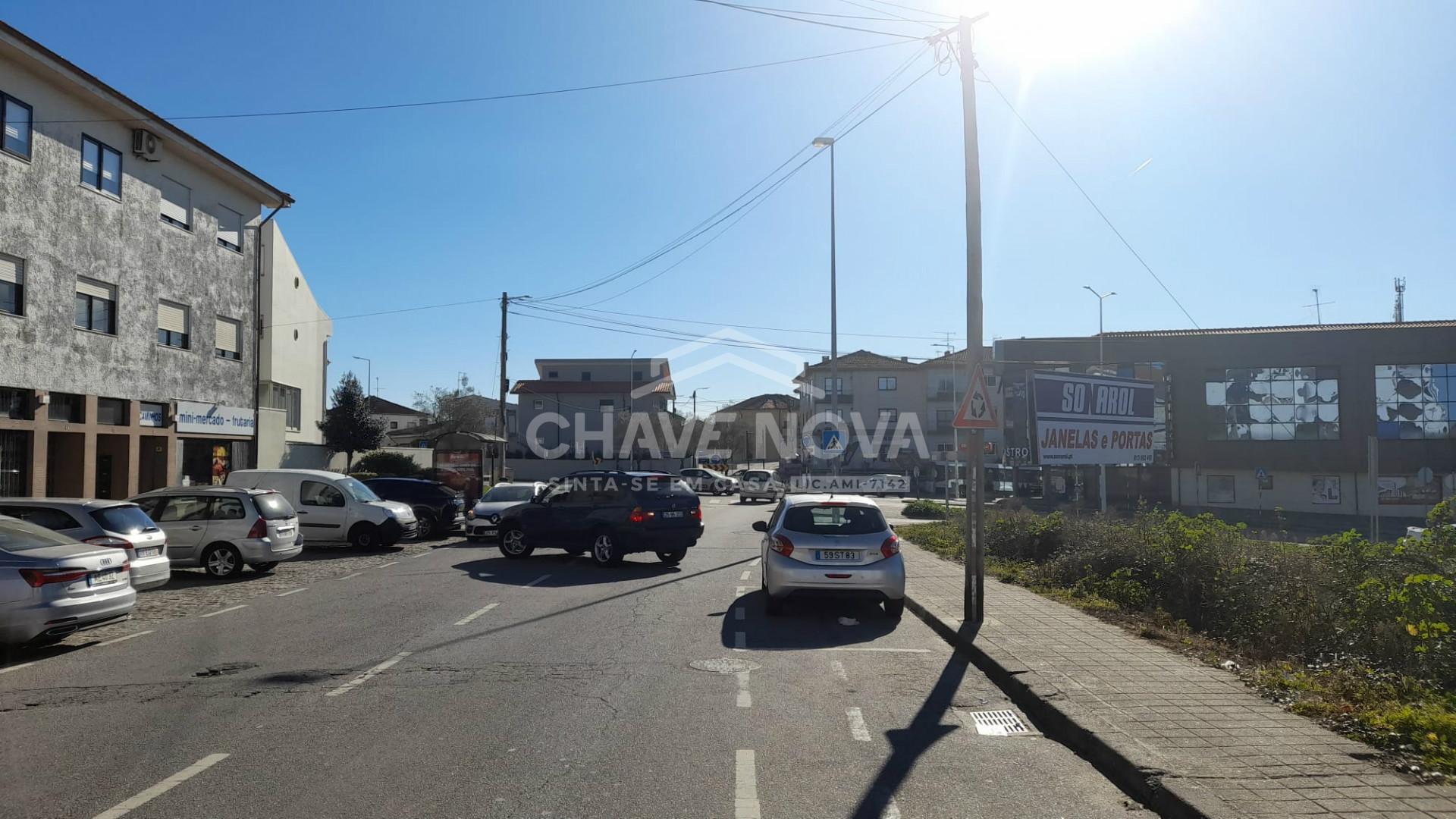 Loja  Arrendamento em Gondomar (São Cosme), Valbom e Jovim,Gondomar