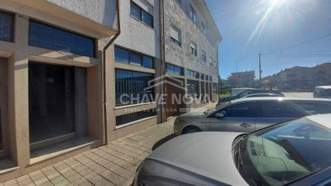 Loja  Arrendamento em Gondomar (São Cosme), Valbom e Jovim,Gondomar