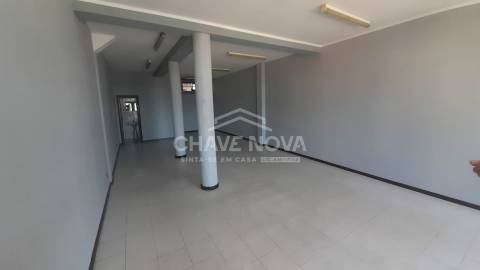 Loja  Arrendamento em Gondomar (São Cosme), Valbom e Jovim,Gondomar