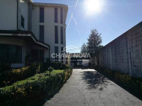 Moradia em Banda T3 Venda em Gondomar (São Cosme), Valbom e Jovim,Gondomar