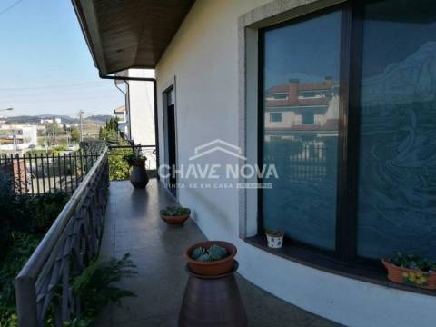 Moradia em Banda T3 Venda em Gondomar (São Cosme), Valbom e Jovim,Gondomar