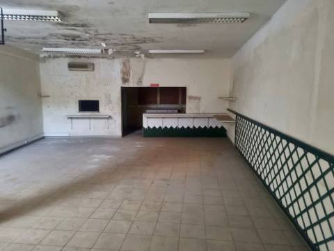 Armazém  Venda em Falagueira-Venda Nova,Amadora