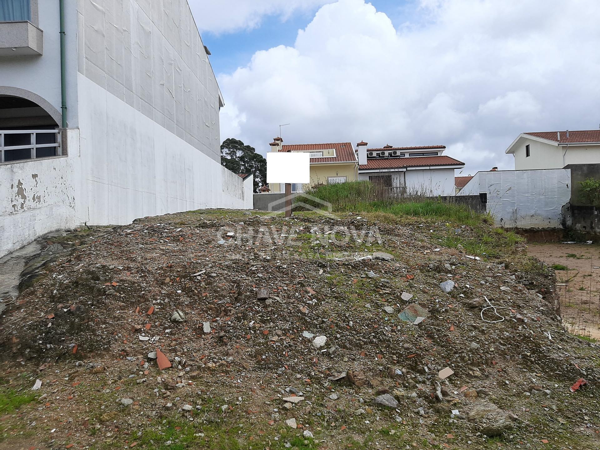 Lote de Terreno  Venda em Baguim do Monte (Rio Tinto),Gondomar