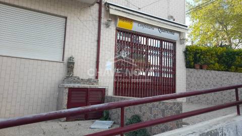 Loja  Venda em Vilar de Andorinho,Vila Nova de Gaia