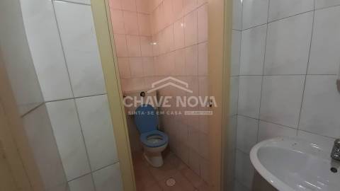 Loja  Venda em Vilar de Andorinho,Vila Nova de Gaia