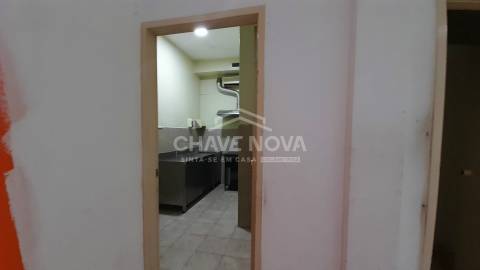 Loja  Venda em Vilar de Andorinho,Vila Nova de Gaia