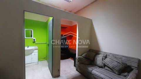 Loja  Venda em Vilar de Andorinho,Vila Nova de Gaia