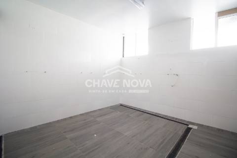 Armazém  Venda em Custóias, Leça do Balio e Guifões,Matosinhos