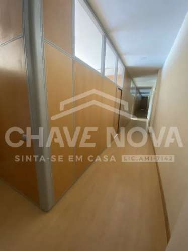 Armazém  Venda em Bougado (São Martinho e Santiago),Trofa