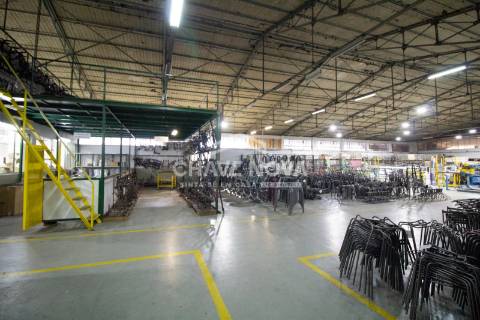 Armazém  Venda em Bougado (São Martinho e Santiago),Trofa