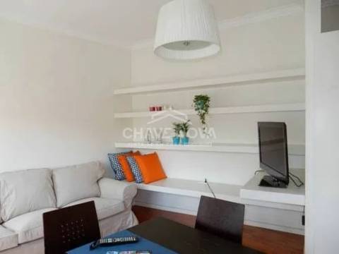 Apartamento T2 Venda em Cedofeita, Santo Ildefonso, Sé, Miragaia, São Nicolau e Vitória,Porto
