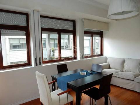 Apartamento T2 Venda em Cedofeita, Santo Ildefonso, Sé, Miragaia, São Nicolau e Vitória,Porto
