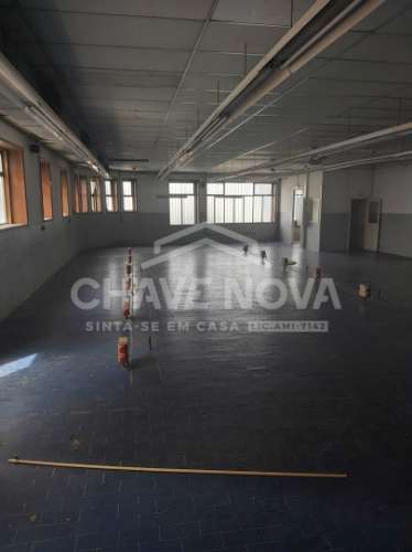 Armazém  Venda em Oliveira do Douro,Vila Nova de Gaia