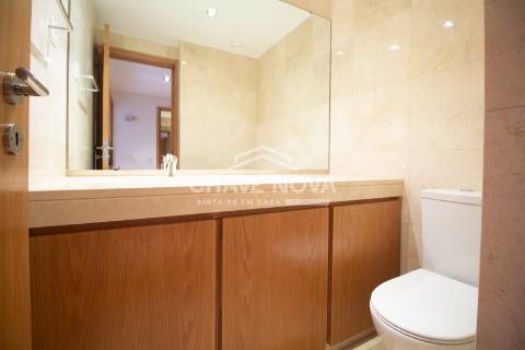 Apartamento T2 Arrendamento em Aldoar, Foz do Douro e Nevogilde,Porto