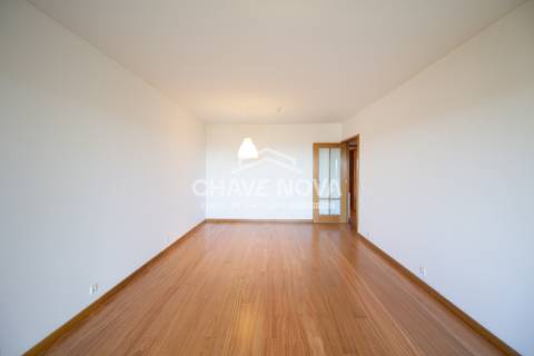 Apartamento T2 Arrendamento em Aldoar, Foz do Douro e Nevogilde,Porto