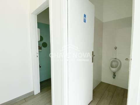 Loja  Arrendamento em Espinho,Espinho