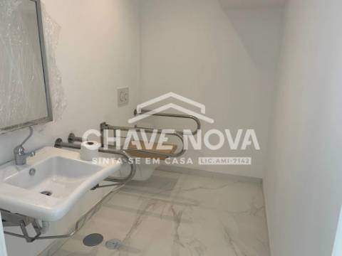 Loja  Arrendamento em Mafamude e Vilar do Paraíso,Vila Nova de Gaia