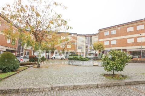 Loja  Venda em Raimonda,Paços de Ferreira