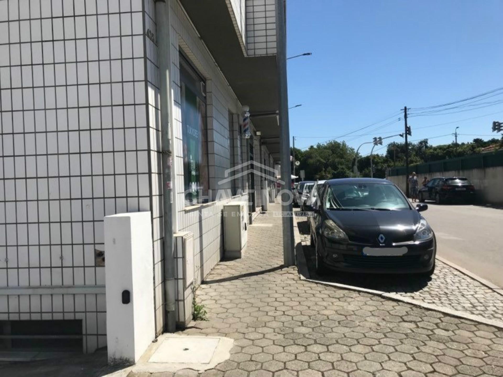 Loja  Venda em Vilar de Andorinho,Vila Nova de Gaia