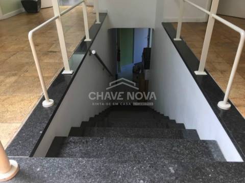 Loja  Venda em Vilar de Andorinho,Vila Nova de Gaia