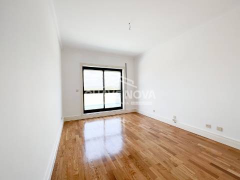 Apartamento T4 Venda em Avintes,Vila Nova de Gaia